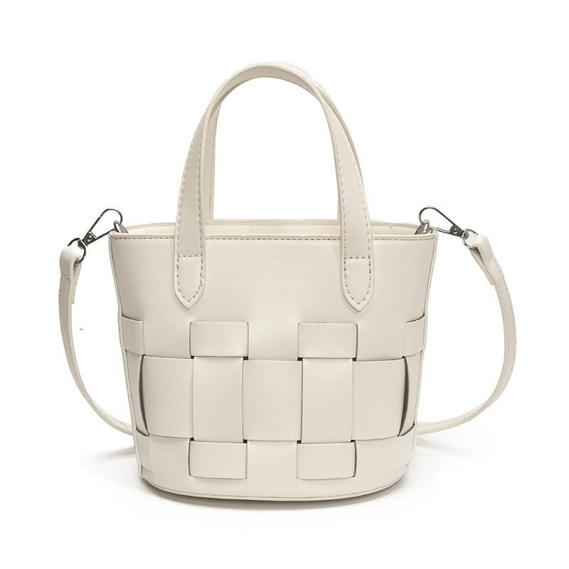 High-end niche woven bag women's new summer shoulder messenger bag fashionable portable bucket bag