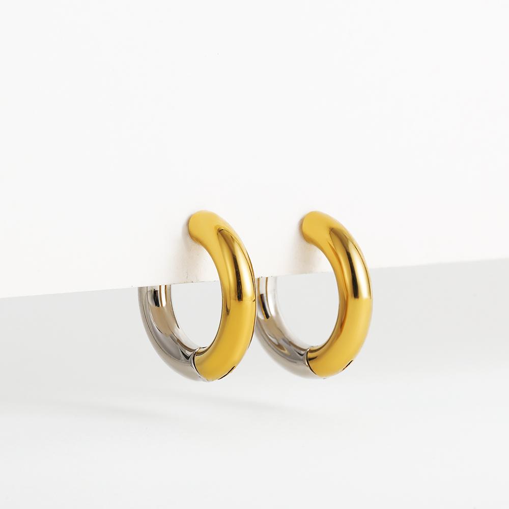 Punk Two Colors Stainless Steel Round Ring Huggies Earrings for Women Gold Plated Circle Hoop Ear Buckles Classic Solid Jewelry