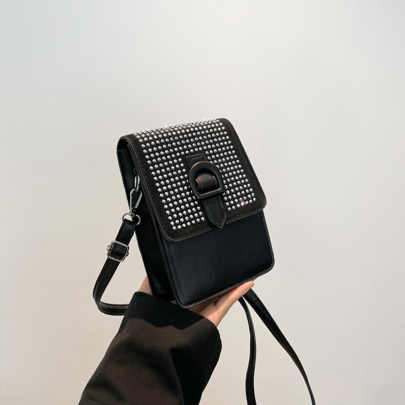 

Mobile phone bag mini small bag 2025 new foreign style rhinestone messenger bag vertical ins fashion change bag срібний