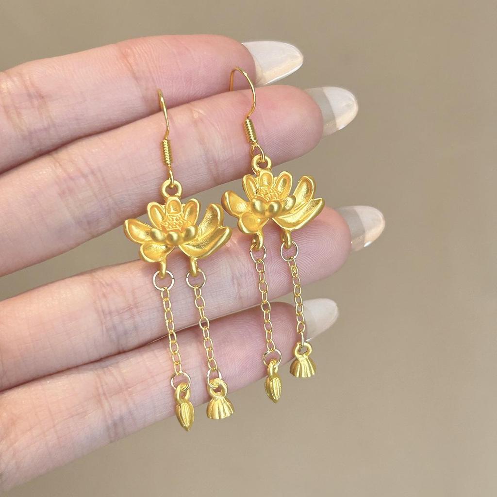 Retro Geometric Rhinestone & Pearl Drop Earrings – Luxurious, Statement Design