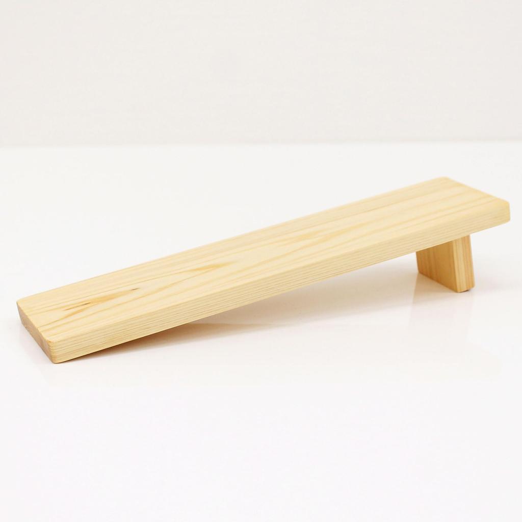 Toy Komama Donguri no Saka Set Roll Acorn Mushroom Acorn Saka Elementary School Made in Japan (Small) (Acorn 1, 1, 1) [Wooden Toy]