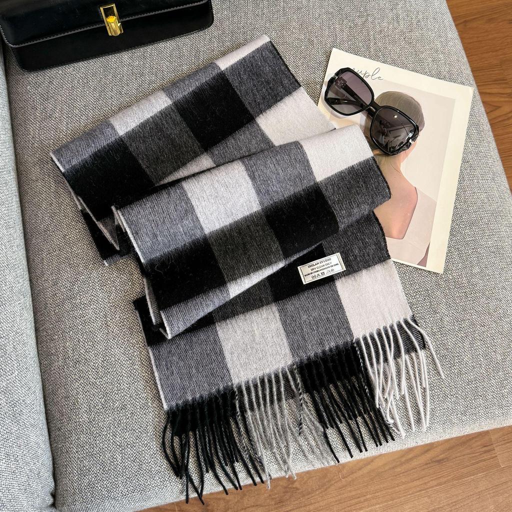 2025 Unisex 100% Wool Scarf: Versatile and Warm for Autumn & Winter