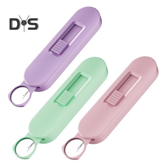 Retractable Seam Opener Stitch Remover with 1.5x Magnifying Glass Portable Thread Remover for Sewing Quilting Needlework Patterns