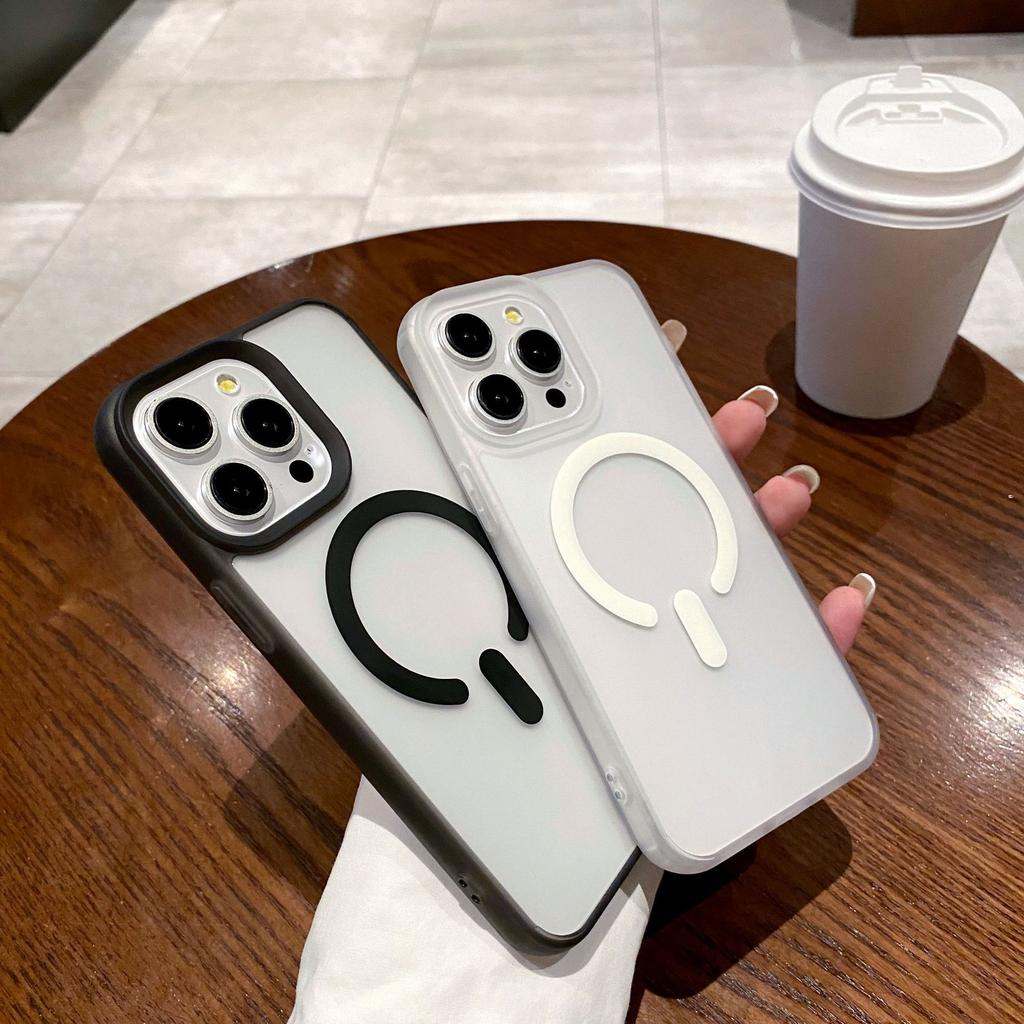 Acrylic suitable for Apple 17promax magnetic mobile phone case iPhone16 skin matte transparent hard protective case