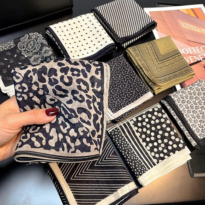 30% Silk 70% cotton Scarf Bandana Women Square Scarves Wrap Kerchief Fashion dot Headband Leopard Hijab Shawls Bandana Foulard