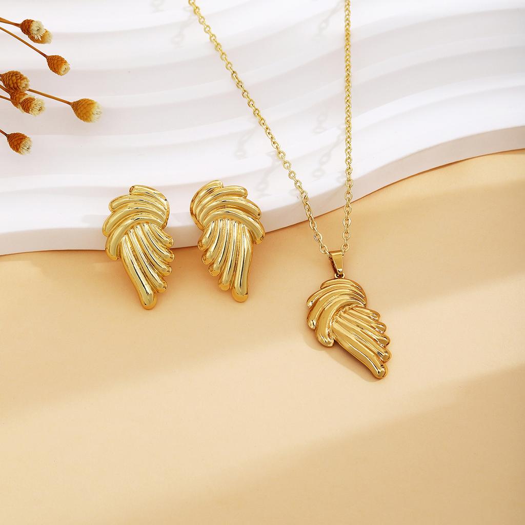 Peach Heart Spiral Leaf Irregular Earrings Necklace, Light Luxury High-End Metal Style Fashion Temperament Suit
