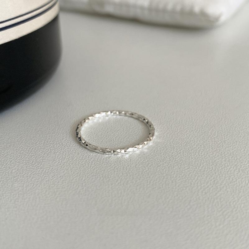 Anello Semplice Retrò Industria Pesante Argento Sterling 925 da Donna Senso di Alta Gamma Lusso Leggero Coreano Ins Vento Freddo Design di Nicchia Gioielleria