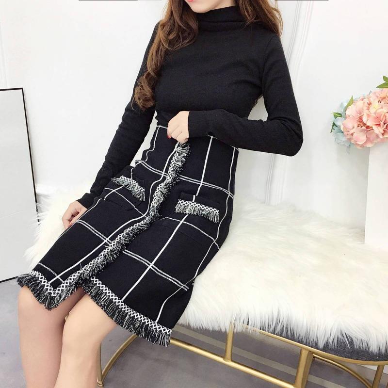 

Осень и Зима Новая Юбка Миди Неправильной Формы А-силуэта Средней Длины Облегающая Бедра Вязаная Юбка Показывающая Стройность Юбка S чёрный