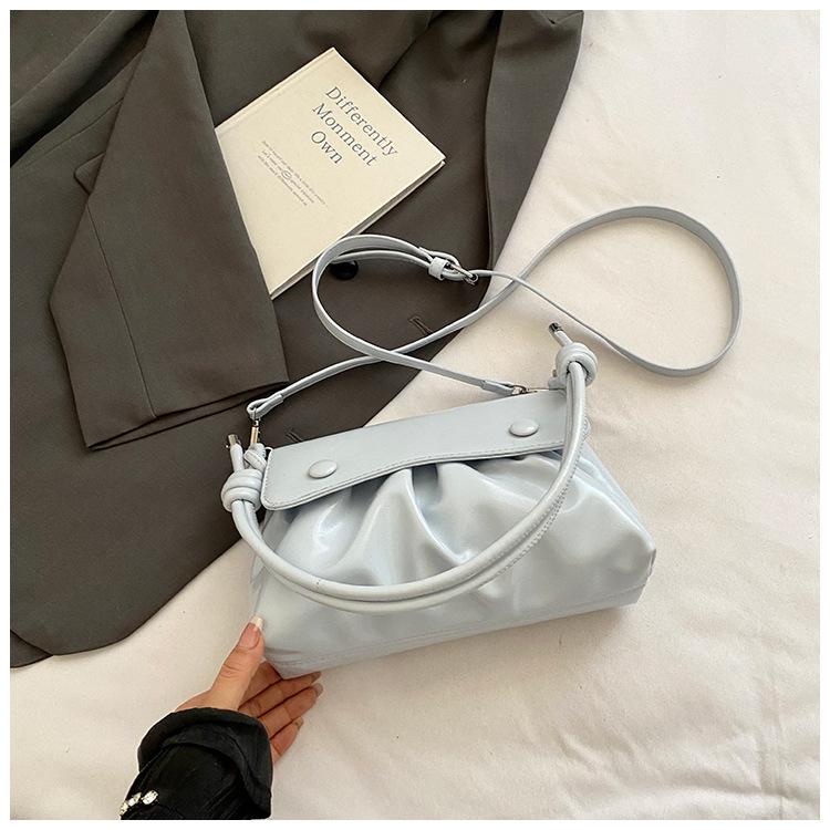 Japanese classic pleated bag women's 2025 summer new messenger bag casual shoulder bag commuter versatile messenger bag