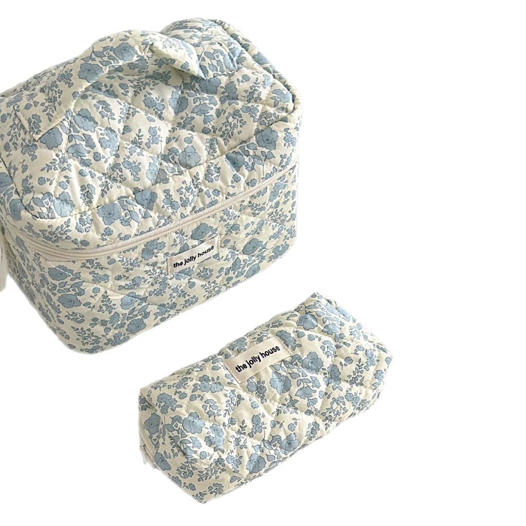 Large Capacity Floral Cosmetic Bag - Portable Handheld Toiletry Bag for Girls
