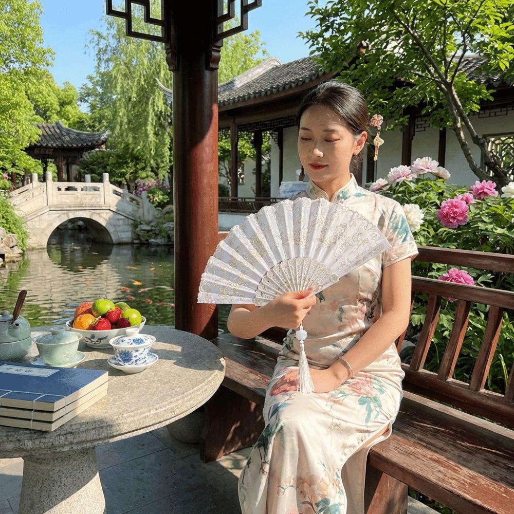 With Tassel Folding Fan Floral Pattern Dance Fan Classic Silk Hand Fan  Photo Prop