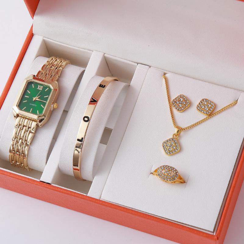 Love Square Fashion Bracelet Watch Popular Alloy Set Women'S Watch