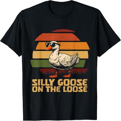 Graphic Silly Goose On The Loose Vintage Adorable Animals T-Shirt