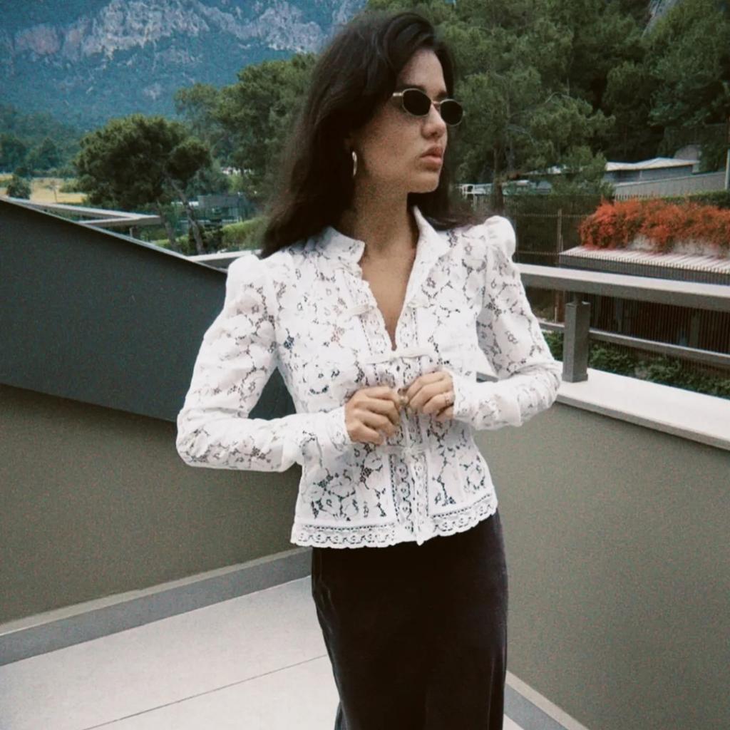 VAYLA Lace Printed Shirts Tops Female Hollow Out Fashion Commute Vintage See-Through Blouse Women's Lace Shrug Shirts New