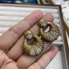 Aogu, Simple And Light Luxury, Old Round Zircon Geometric Earrings, Women'S Niche High-End Retro Earrings, New.