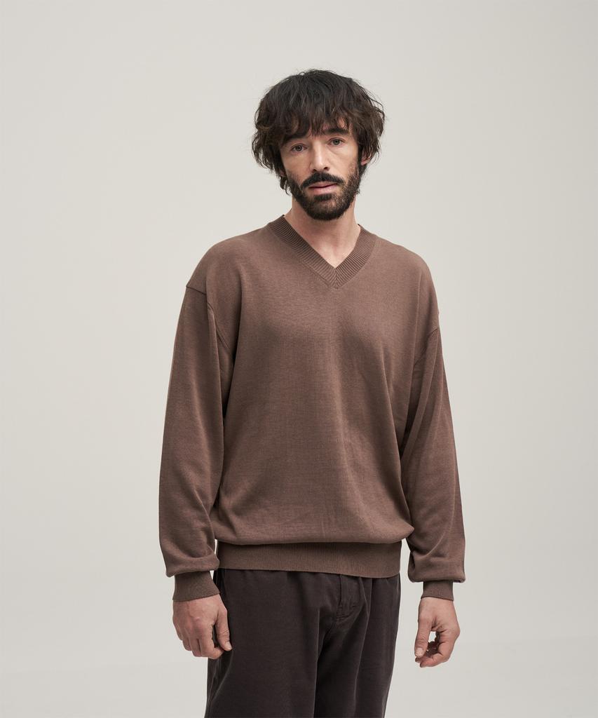 ANOTHER OFFICE Current Silk V-Neck Knit (Mild Brown)