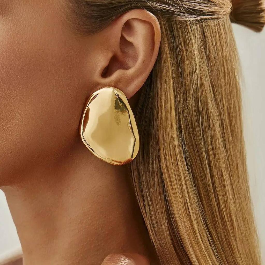 Salircon Fashion Metal Irregular Oval Stud Earrings for Women Exaggerated Gold Color Geometric Earring Party Jewelry Accessories