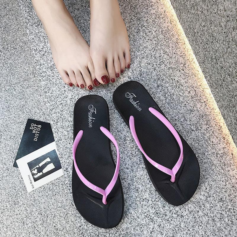 Trendy Non-Slip Bath Flip-Flops for Women and Men - Stylish Home Slippers for Couples