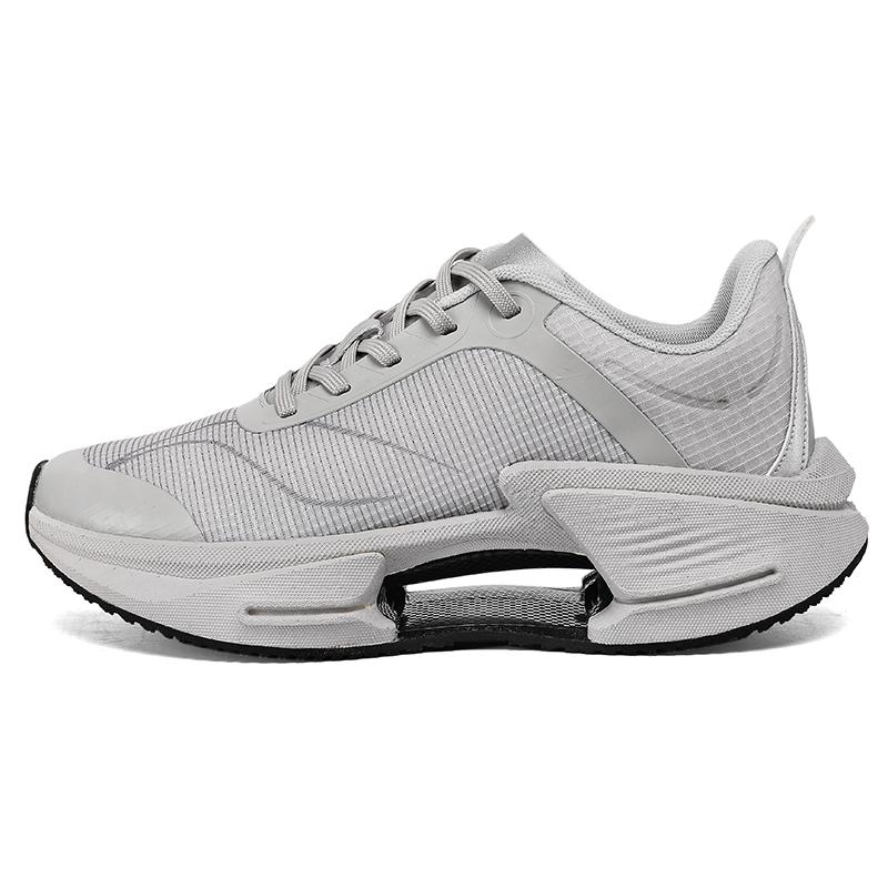 Spring and Autumn Low Cut Retro Trendy Couple Sports Shoes Urban Commuting Daily Running Shoes Balanced and Stable Walking Shoes