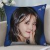 Kpop I-IU Niedlicher Kissenbezug Kurzplüsch Beidseitiger Druck Quadratische Wurfkissenbezüge Sofa Heim Kissen Deko