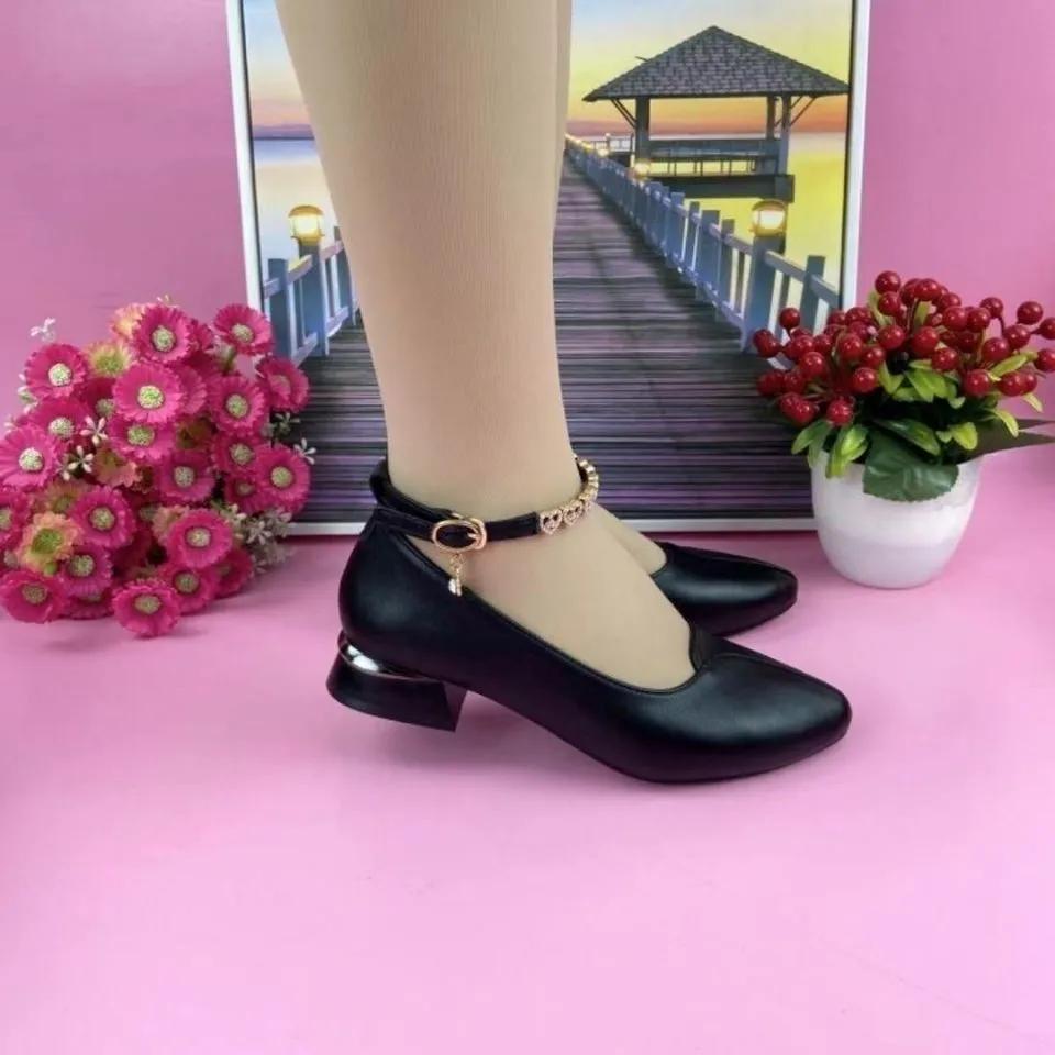 Buty damskie damskie urocze szpiczaste lekkie komfortowe antypoślizgowe pasek z klamrą kwadratowy obcas buty i czółenka ab578