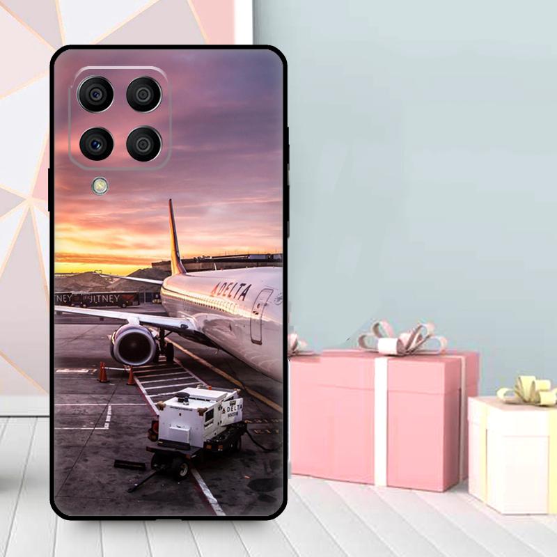 Airplane Flying Into The Sunset Case For Samsung Galaxy M35 M56 M12 M06 M32 M52 M55 M15 M11 M13 M14 M16 M36 M31 M53 M34 M54
