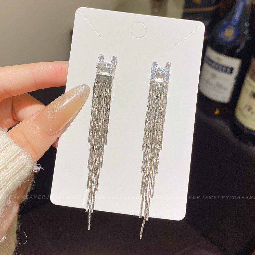 925 Sterling Silver Full Diamond Tassel Earrings – High-End European & American Style, Super Shiny, Luxurious Ear Jewelry for Women.