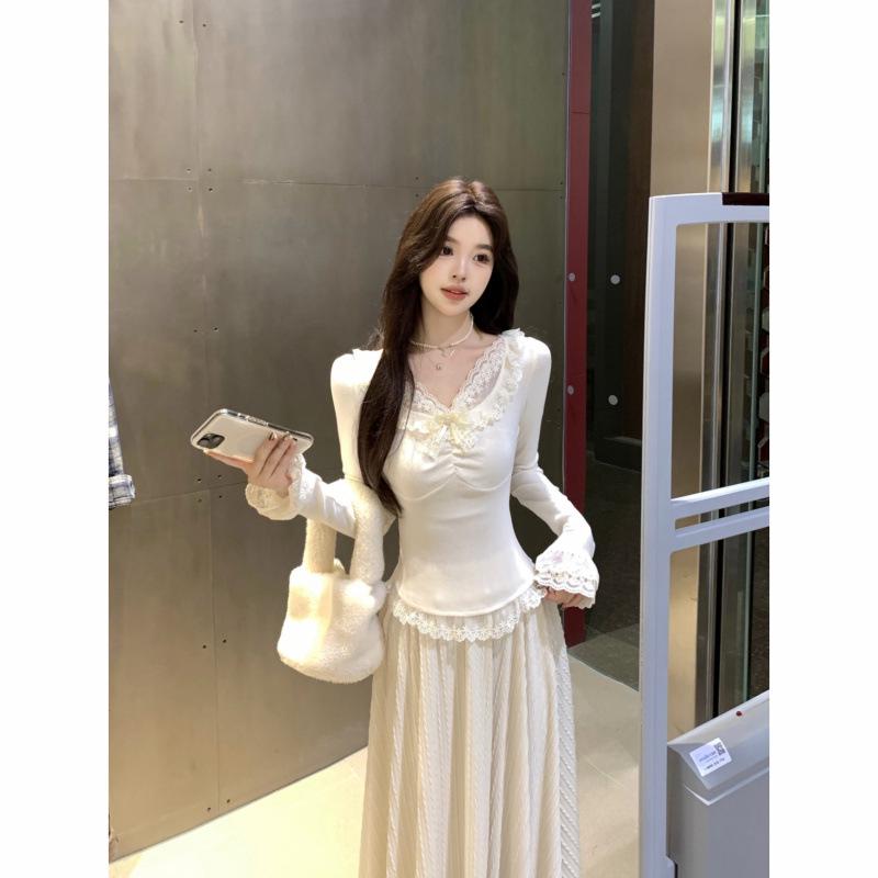 Gentle Desire Lace V-Neck Knit Top & Pleated Ball-Hem Skirt Set 2XL