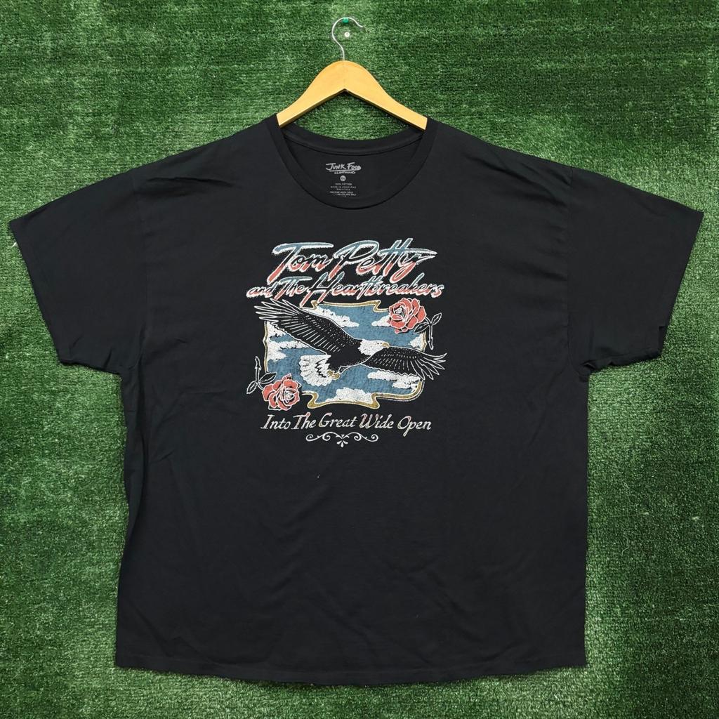 Tom Petty and The Heartbreakers Into The Great Wide Open Rock Band T-Shirt Size Unisex T-Shirt