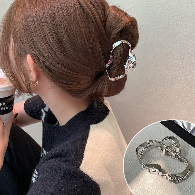 Sweet Cool Y2K Star & Heart Hammered Claw Hair Accessories - High-End Updo & Shark Clips