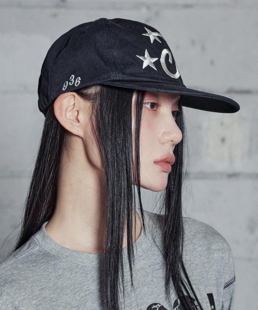 Lujeoseukeulleob Washed Star Logo Cap Black