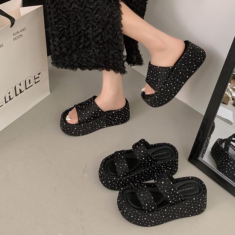 the new thick-bottomed rhinestone one-word flat-bottomed fashionable outer wear versatile slippers for women and height-increasing slippers for women