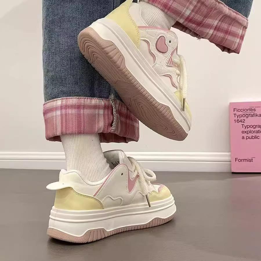 

Platform white shoes women s spring versatile casual sports shoes lightweight board shoes 35