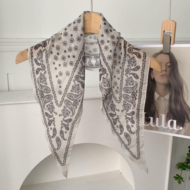 Cashew Flower Silk Scarf, Scarf, New Retro Headscarf, Headband, Jeans, Waist Accessories, Triangular Scarf, Waist Fart Curtain.