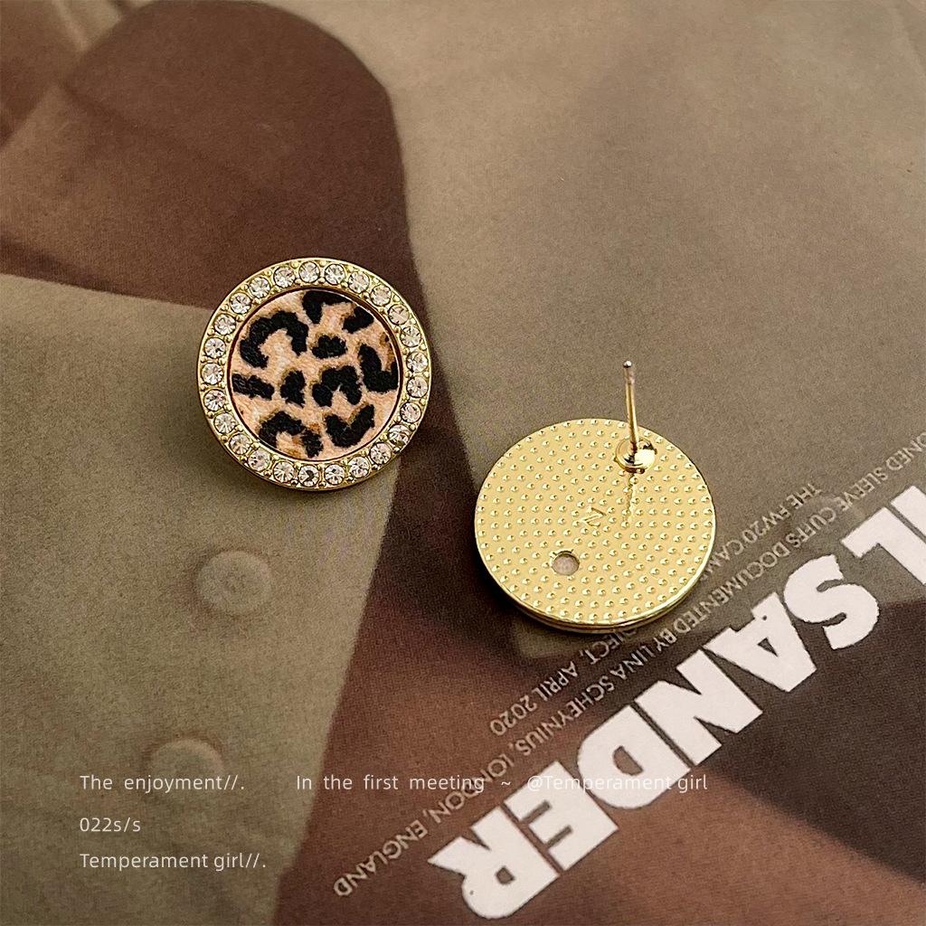 Геометрические круглые серьги-гвоздики с леопардовым принтом, литературный ретро, индивидуальность, нишевые, высококачественные серьги, серьги