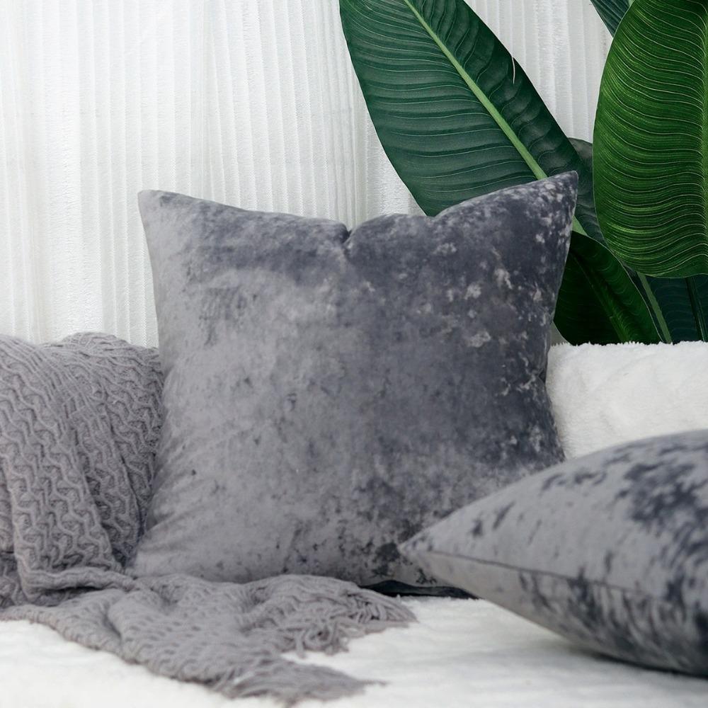 Throw Pillow Covers Velvet Decorative Cushion Cover Pillow Case for Sofa Couch Bed Chair,Soft Square Throw Pillows 18x18 Inch,Set of 2