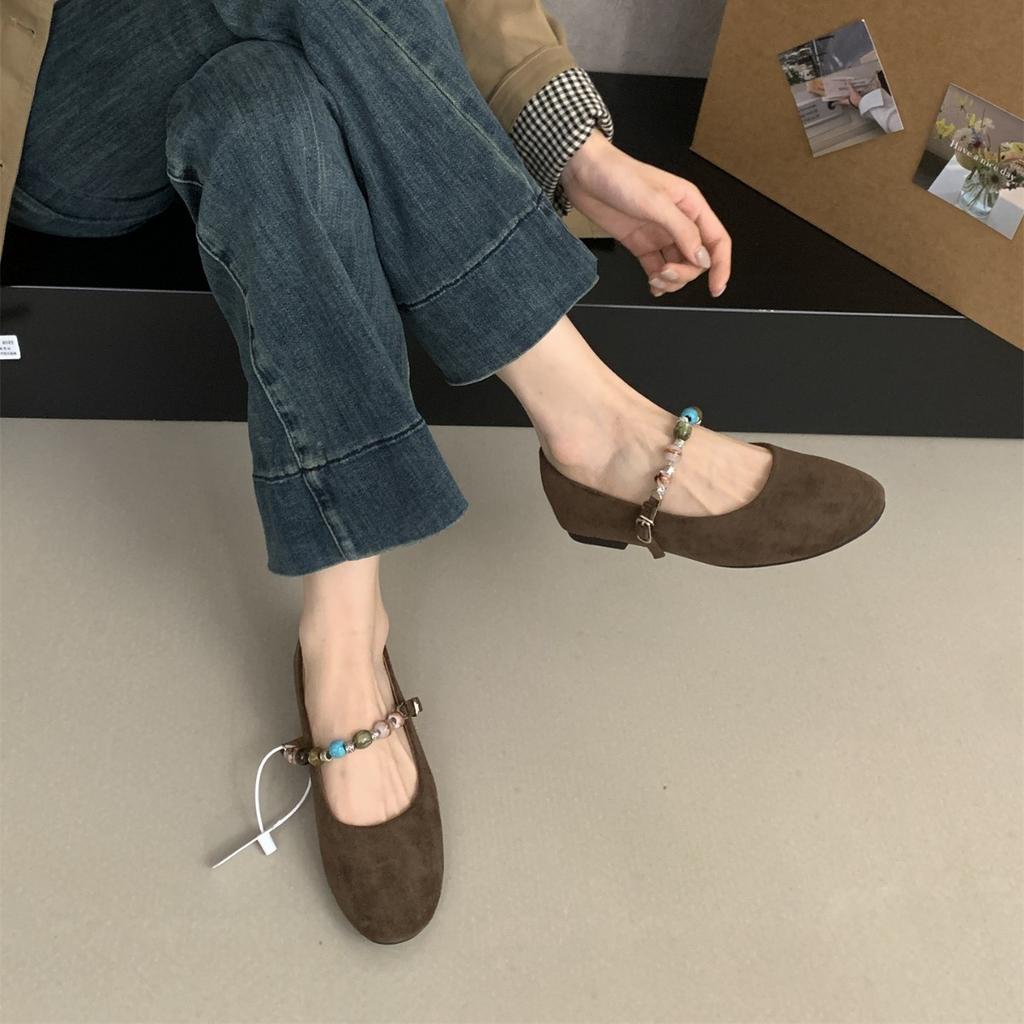 Französisches Wildleder Ein-Wort-Schnalle Mary Jane Schuhe Damen 2025 Herbst neu Nischendesign Perle weiche flache Schuhe