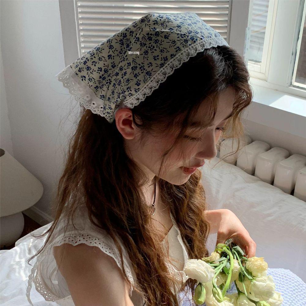 2026 Pastoral Style Lace Triangle Scarf Headband - Sweet Temperament Retro Plaid Ribbon Accessory.