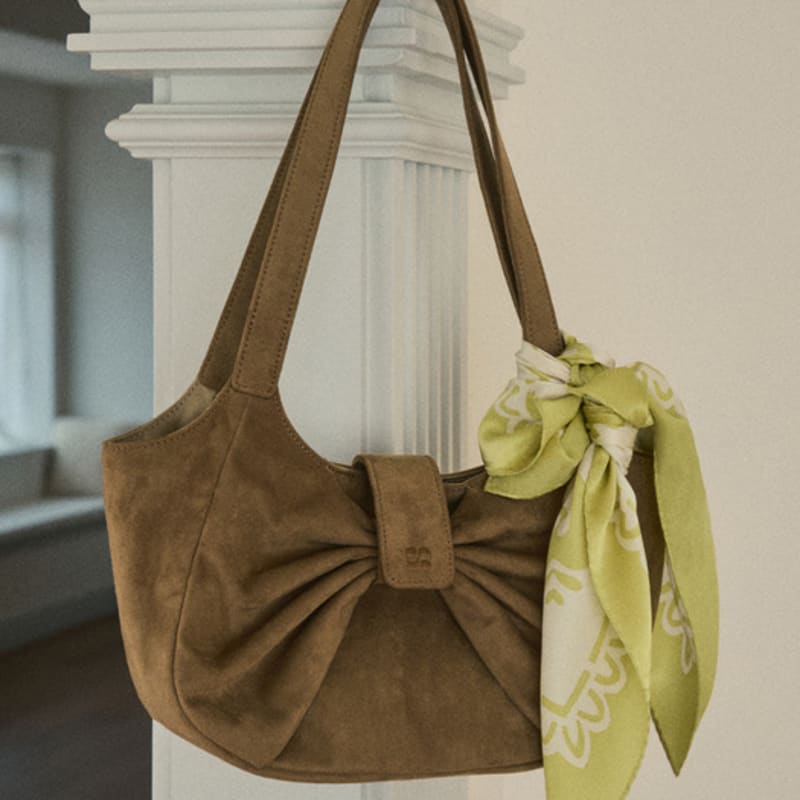 OUR NOSTALGIA Our nostalgia silk scarf_Milkgreen(O25-ACC01)