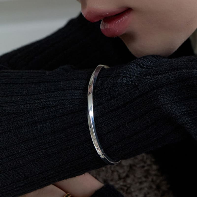 

Primaute [Silver925] Twist Round Bracelet ONE(PRB070)