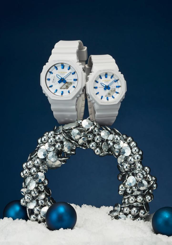 Hodinky G PŘEDSTAVUJE KOLEKCI 2025 Ekologicky šetrné materiály Pár hodinek Bílé [Casio] G-Shock LOVER'S LOV-25A-7AJR