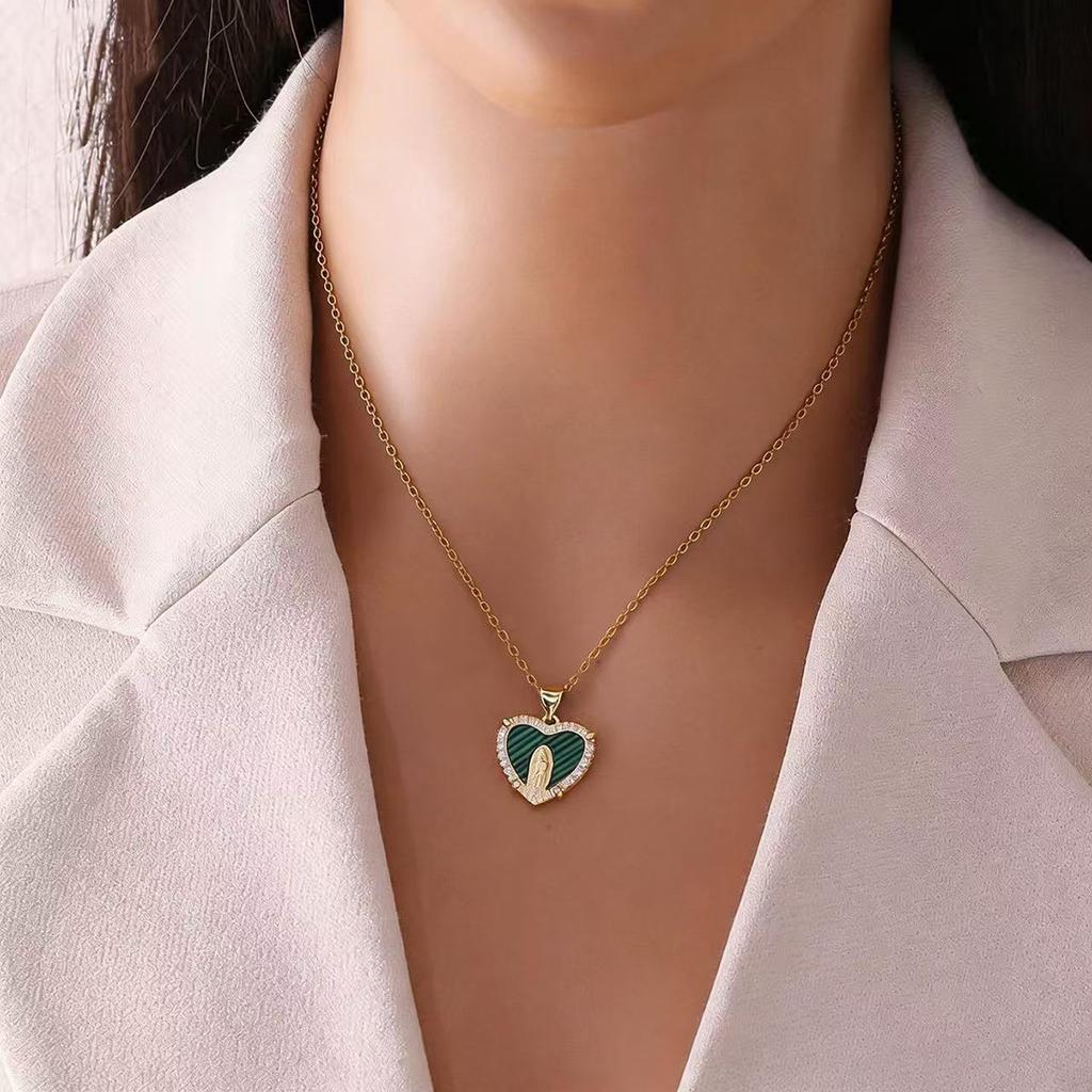Euro-American style heart shell Madonna pendant necklace, light luxury high-end clavicle chain jewelry, stainless steel