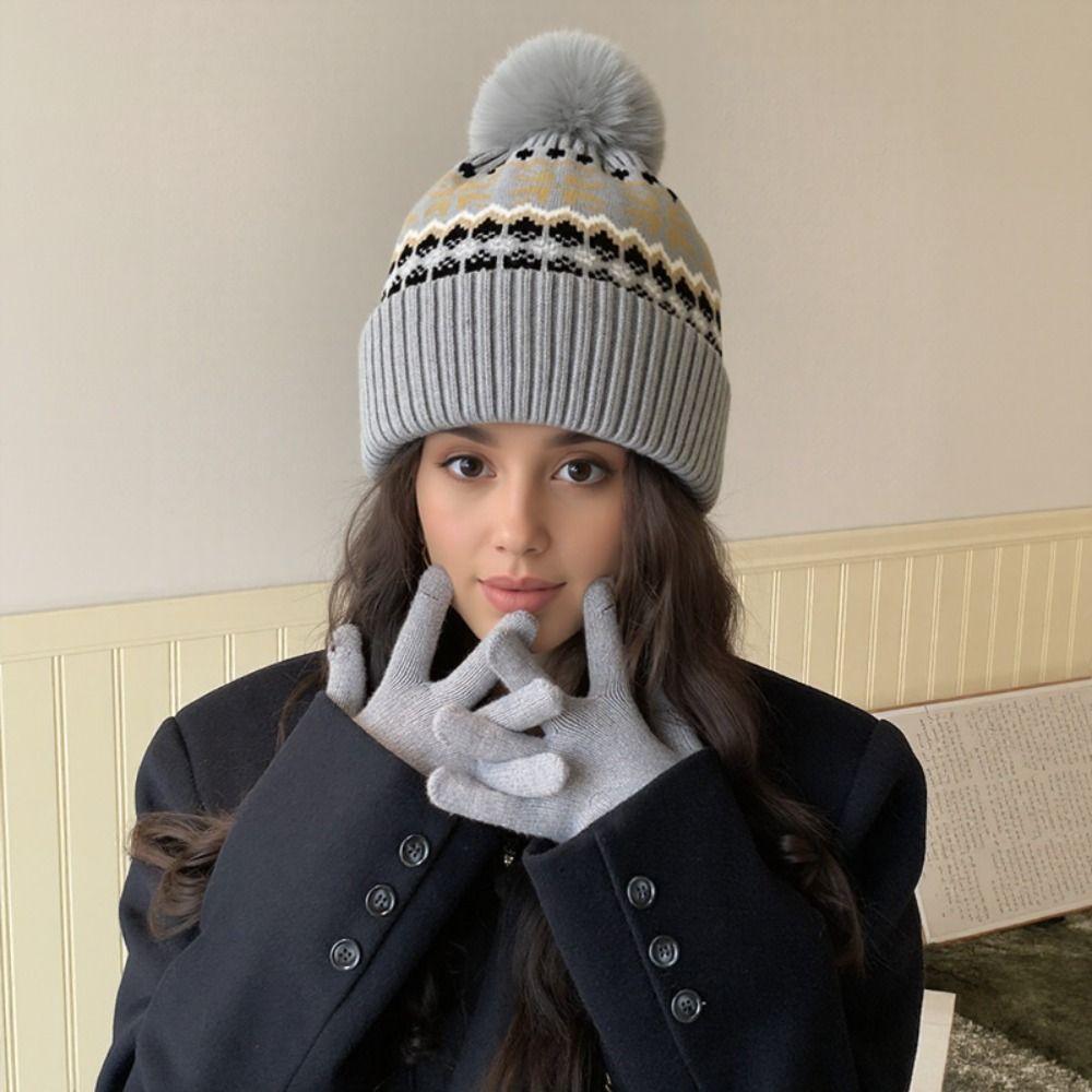 Windproof Knitted Beanie Cap Pom Pom Decoration Casual Beanie Winter Warm Hat for Unisex