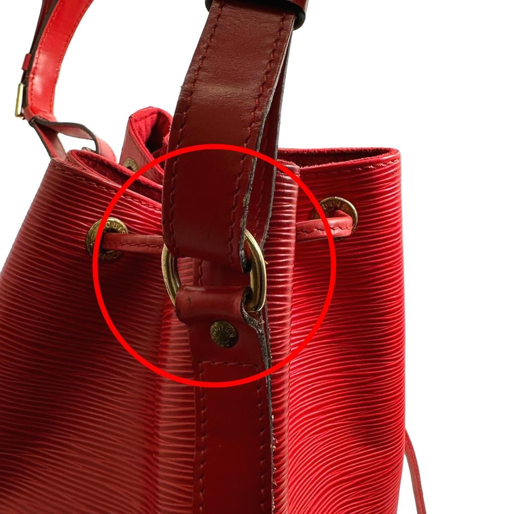 Louis Vuitton Borsa a tracolla tipo coulisse Epi Pelle Epi Rosso Castaliano M44107 Usata