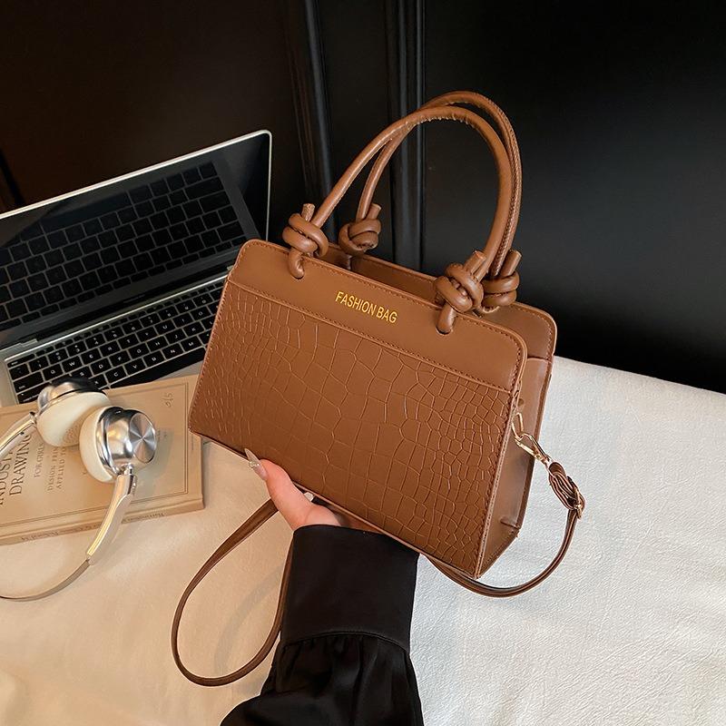 Trendy New Product Casual Temperament Portable Commuter Bag Women's Fashion Simple Shoulder Small Square Bag Messenger Bag