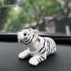 Accesorii pentru interiorul mașinii – Jucării auto şi decorațiuni