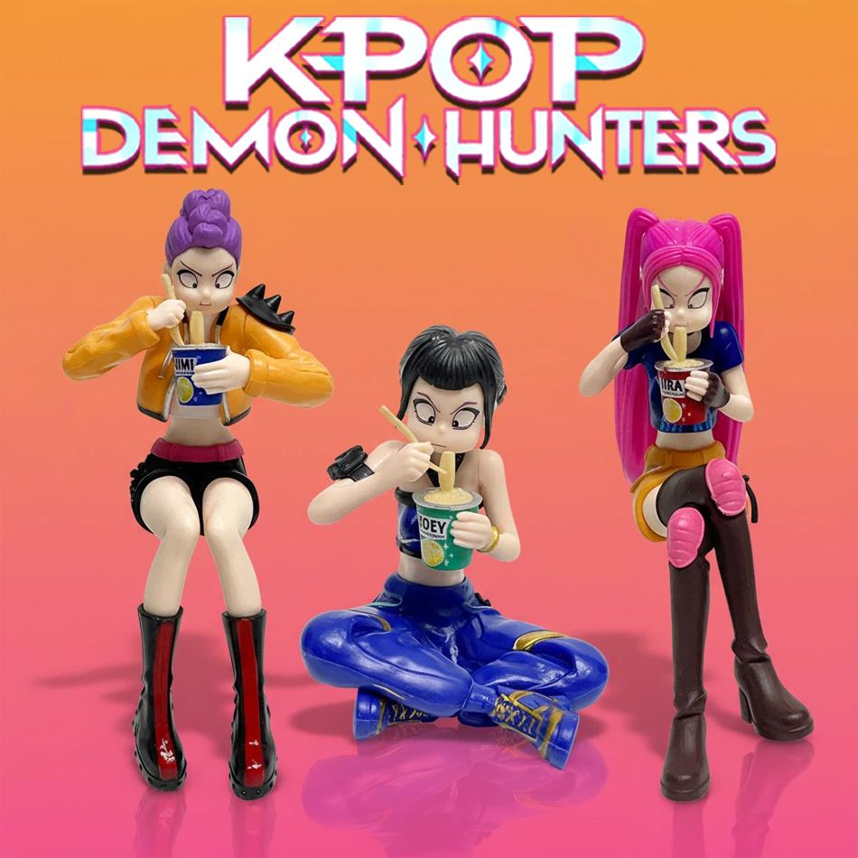 NUOVA Figure Anime Kpop Devil Hunter Rumi Zoe Mira Che Mangia Noodles Collezione Modello Giocattoli Decorazione Desktop Regali per Fan