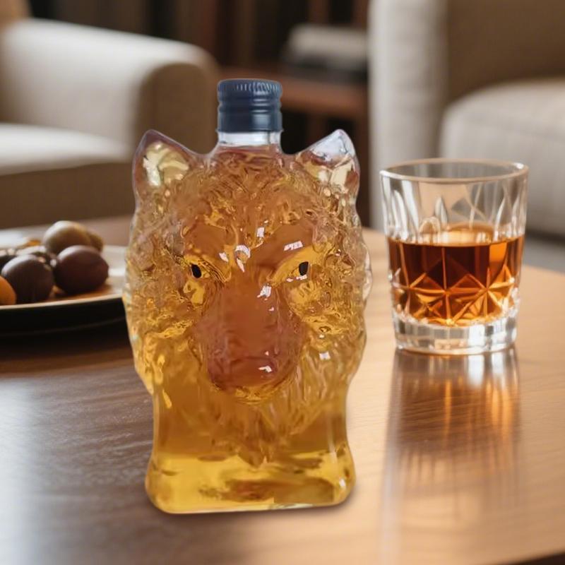 Whiskey Glass Bottle Wolf Art Statue Wine Cup Engraved Vintage Wolf Themed Whiskey Glass Bottle For Bar Home Party Kitchen