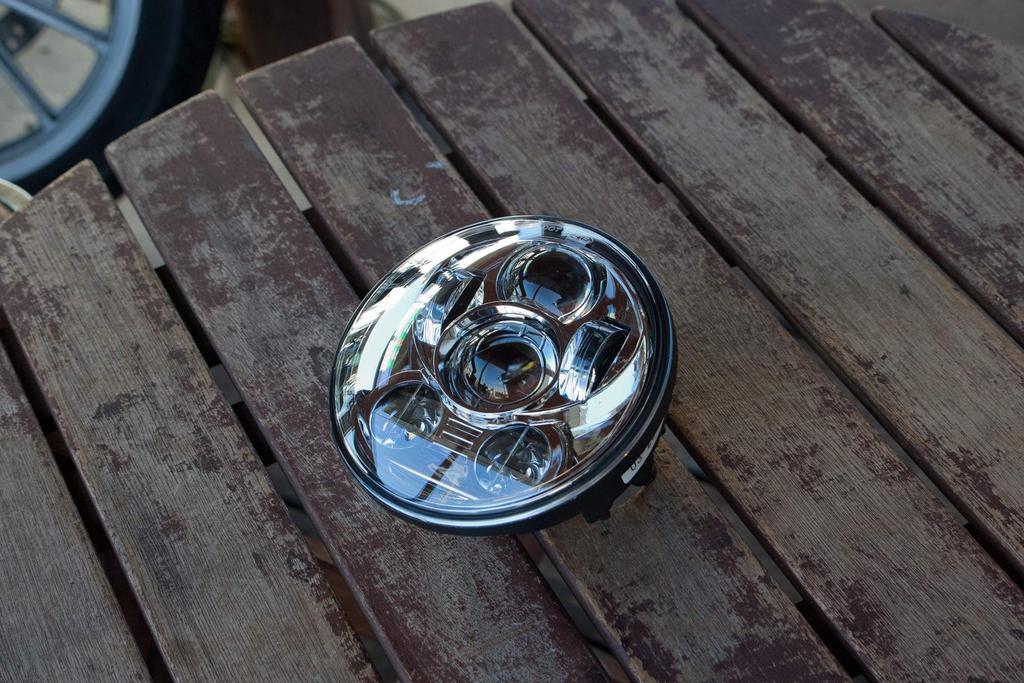 LED jednotka světlometu chromovaná 5,75" D-2075