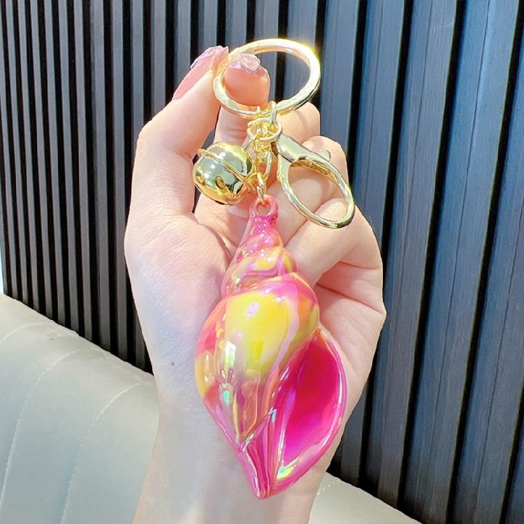 Elegant Conch Keychain Pendant Keyrings Unique Key Ornament for Key Handbags